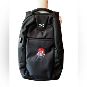 Ghostek NRGbag 2  Black Tech Backpack NWT
